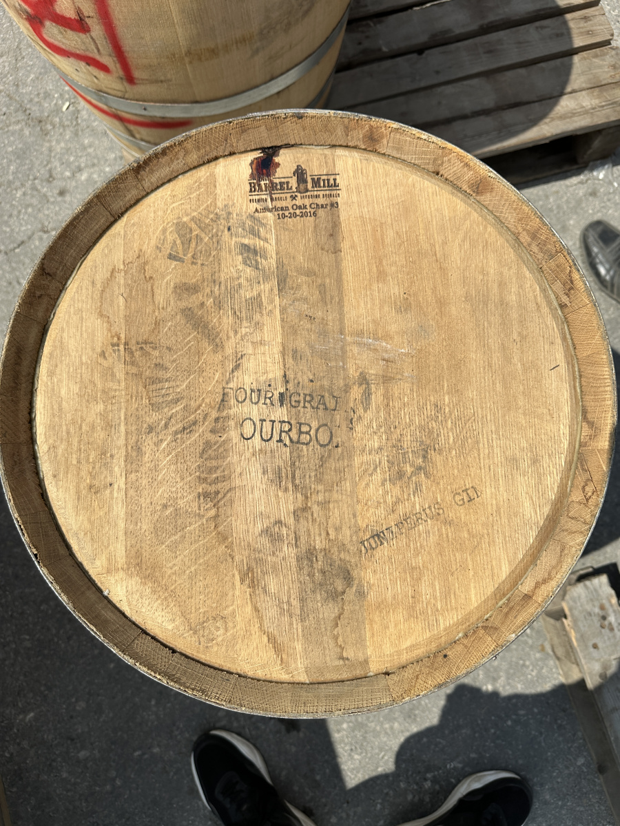 

Бочка 113л (30 галлонов) из-под Джина Bluebird Gin (Американский дуб)