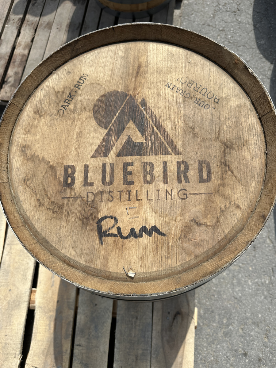 

Бочка 113л (30 галлонов) из-под Темного Рома Bluebird Dark Rum (Американский дуб)