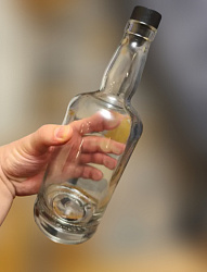 Бутылка ВИСКИ ПРЕМИУМ 0.7 л